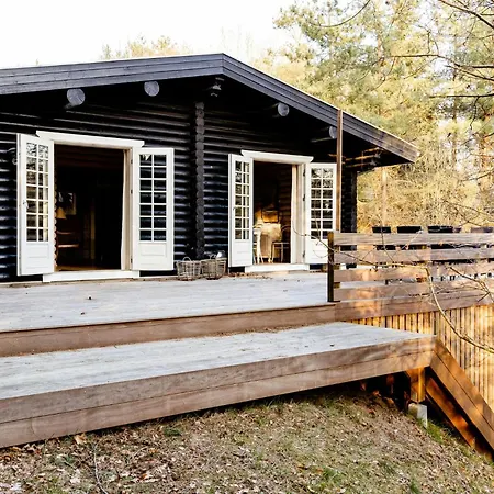 Cozy Times In Log House Amongst Trees Σπίτι διακοπών
