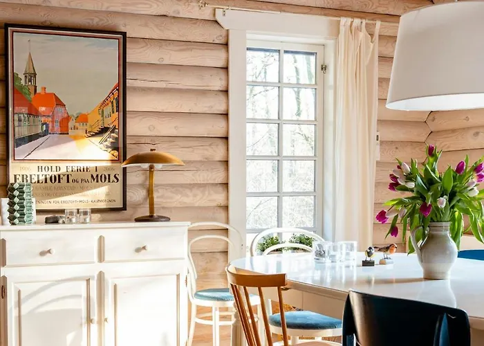 Сasa de vacaciones Cozy Times In Log House Amongst Trees